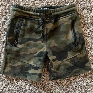 WAYSIDE | Camo Shorts with Drawstring Waistband